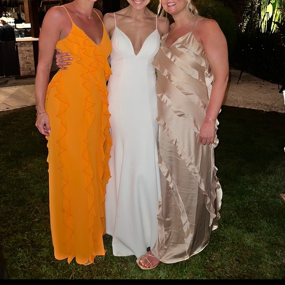 Nehna Gown in Bright Orange NBD-Revolve - Picture 4 of 6